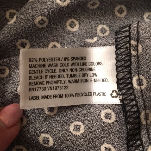 NWOT Ava & Viv blouse, size 4X and 1X - Picture 8 of 8